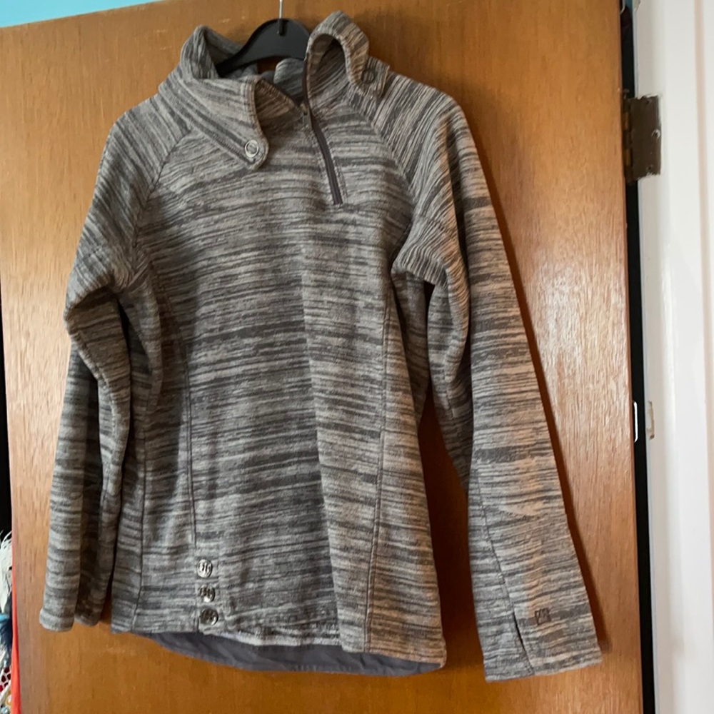 Ladies cozy pullover sweater